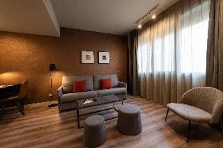 Atenea Rekord Suites — 5D/4N Barcelona