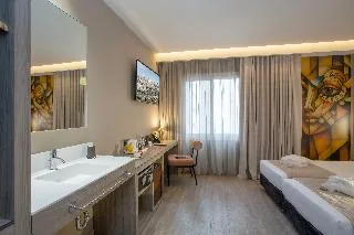 Casual Kubic Athens Hotel — 5D/4N Athens