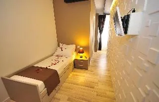 Living Hotel — 4D/3N Milan